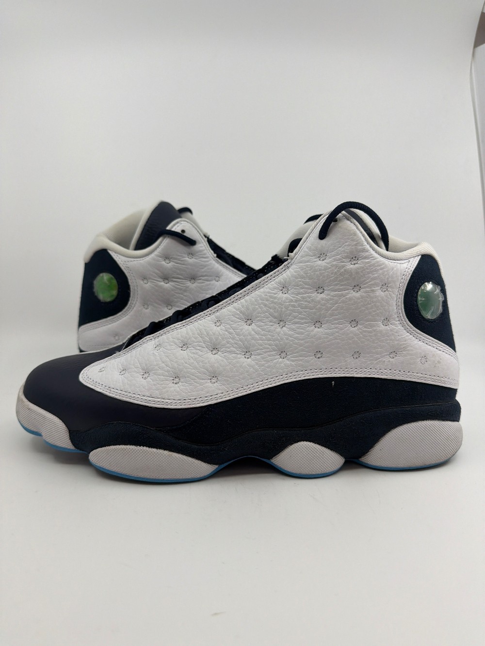 *USED* AJ 13 - OBSIDIAN POWDER BLUE WHITE
