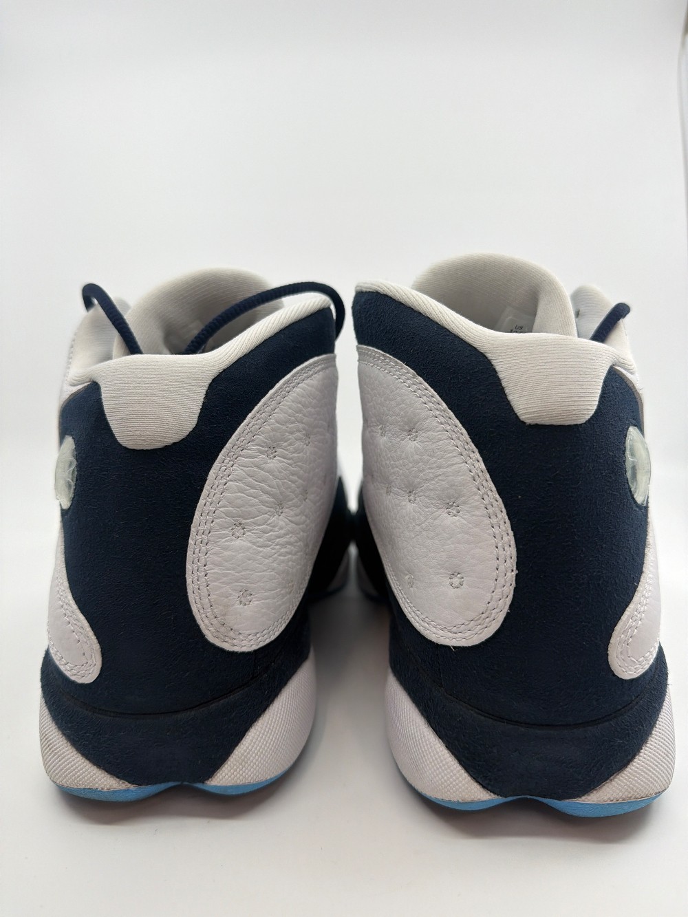 *USED* AJ 13 - OBSIDIAN POWDER BLUE WHITE