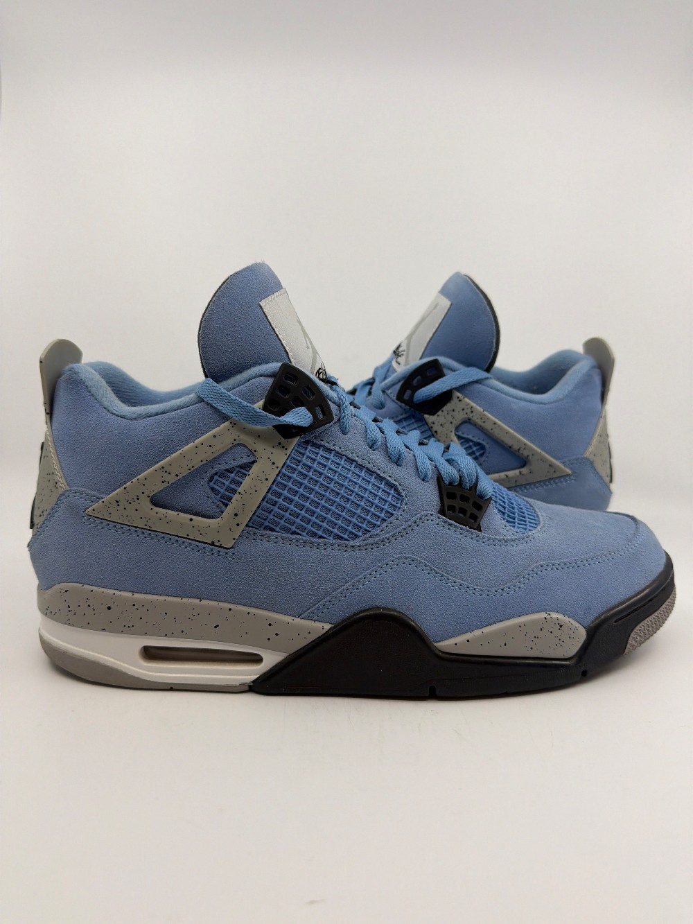 *USED* AJ 4 - UNC