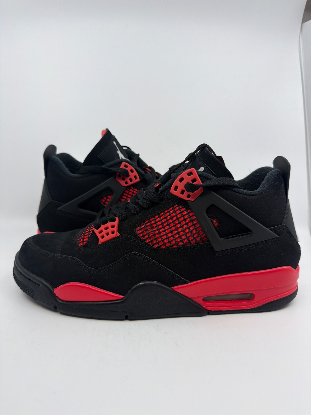 *USED* AJ 4 - RED THUNDER
