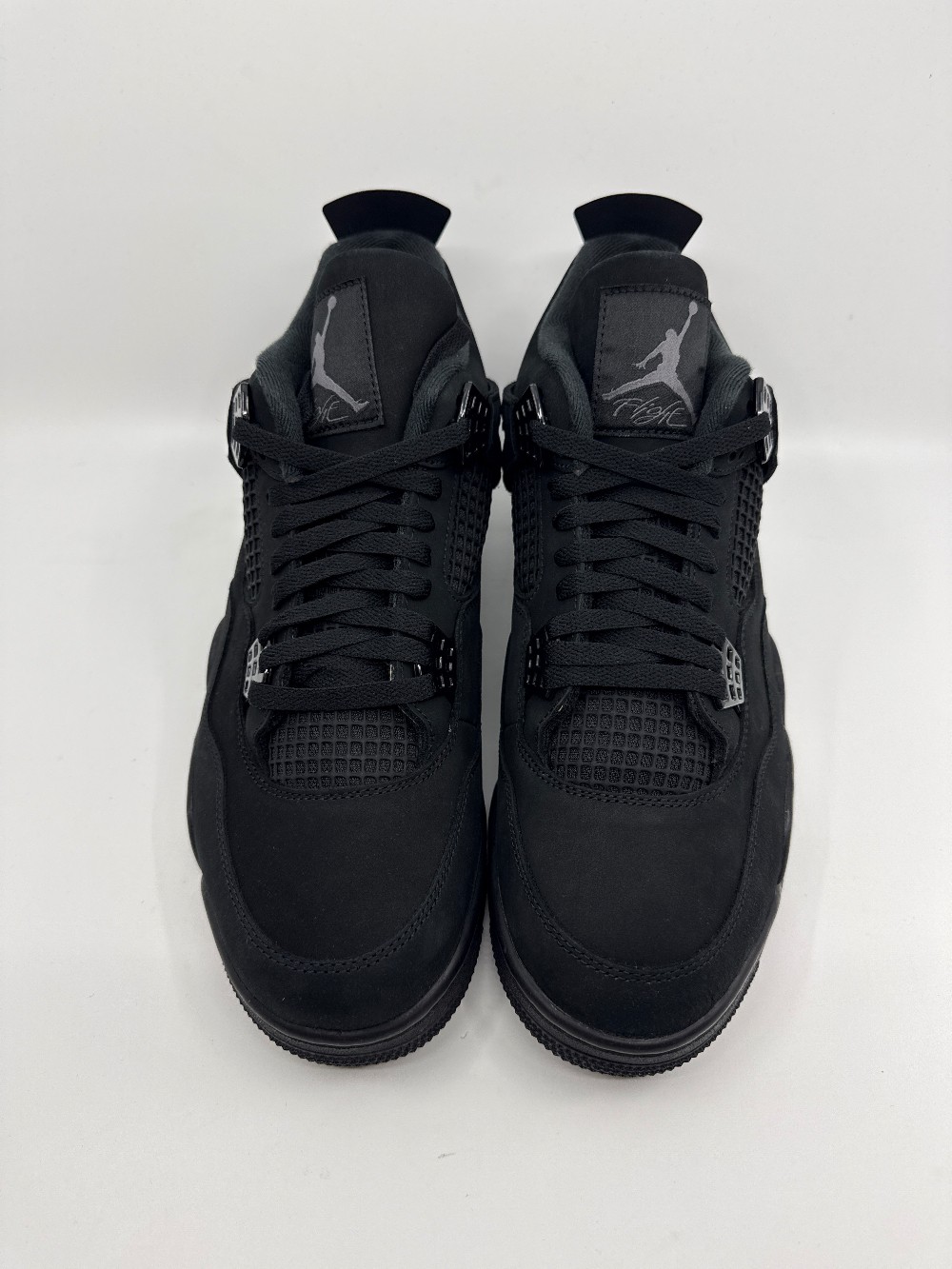AJ 4 - BLACK CAT (2025)