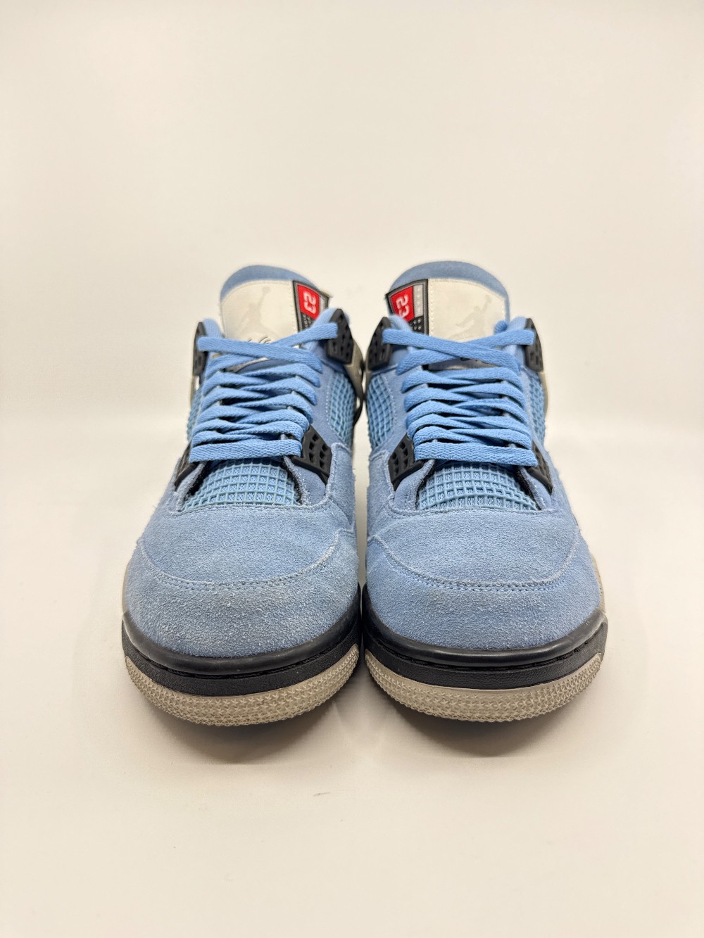 *USED* AJ 4 - UNIVERSITY BLUE