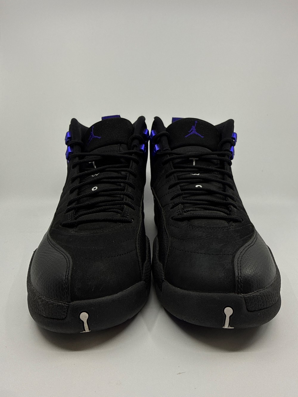 *USED* AJ 12 - BLACK DARK CONCORD