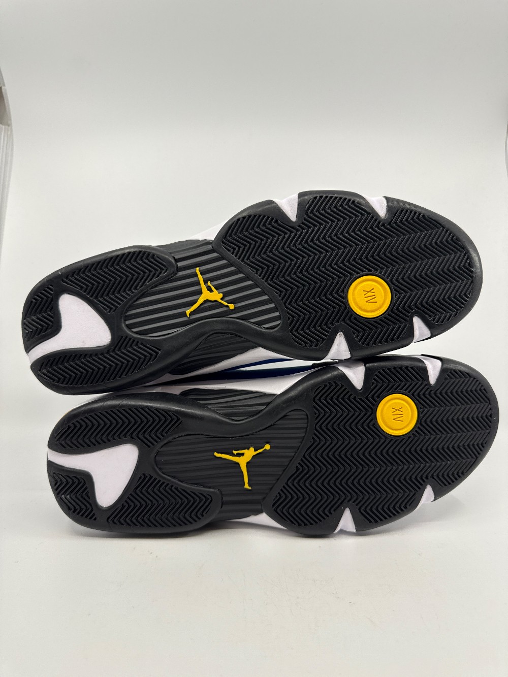 AJ 14 - LANEY (2023)