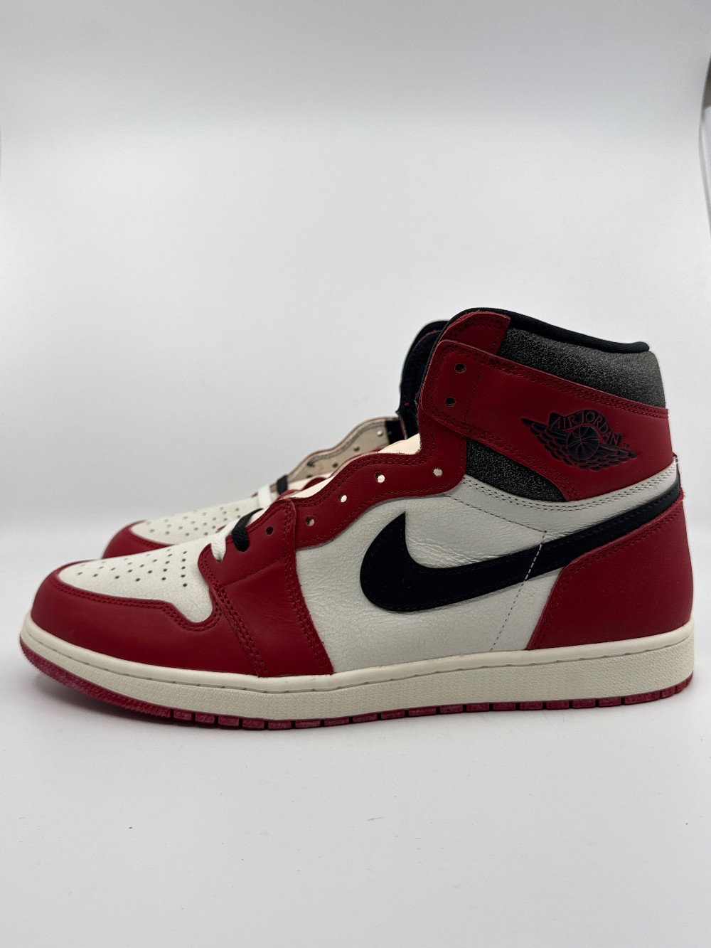 AJ 1 - CHICAGO LOST AND FOUND