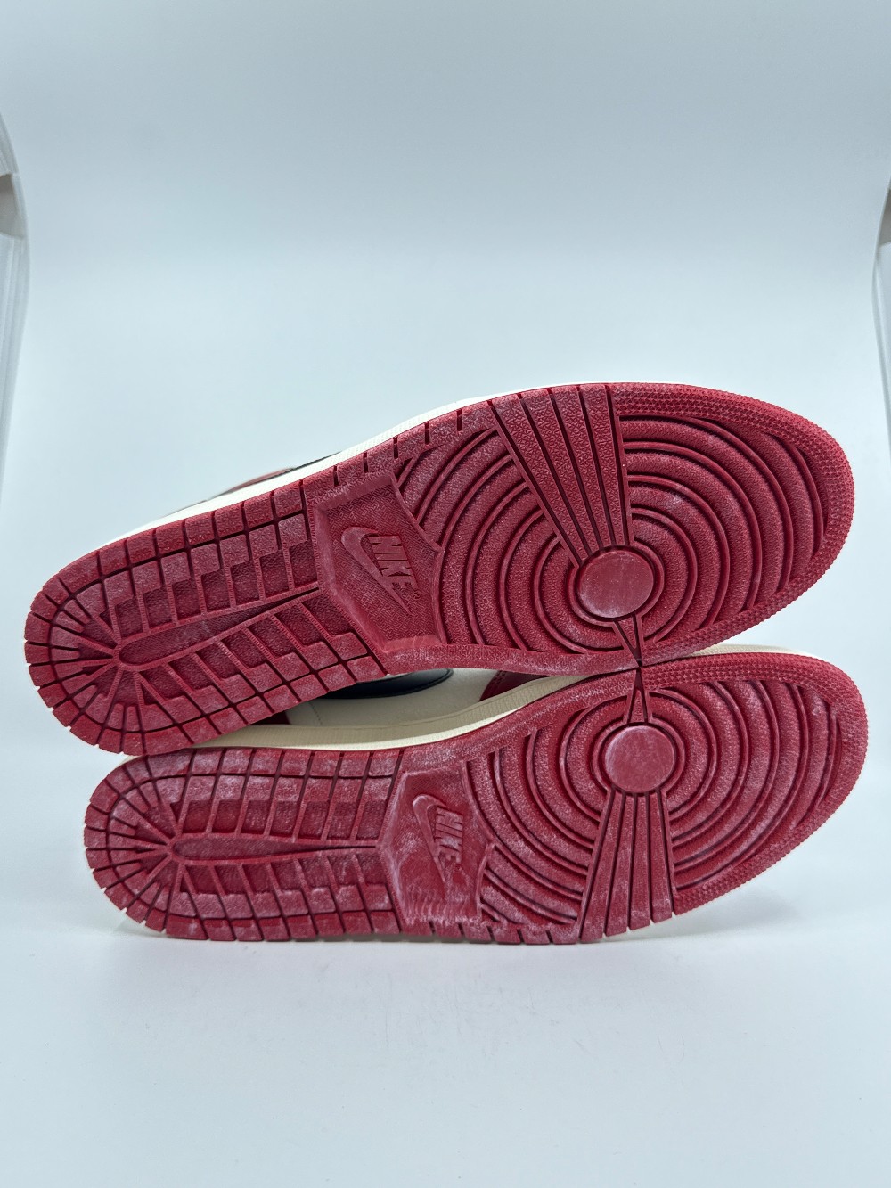 AJ 1 - CHICAGO LOST AND FOUND