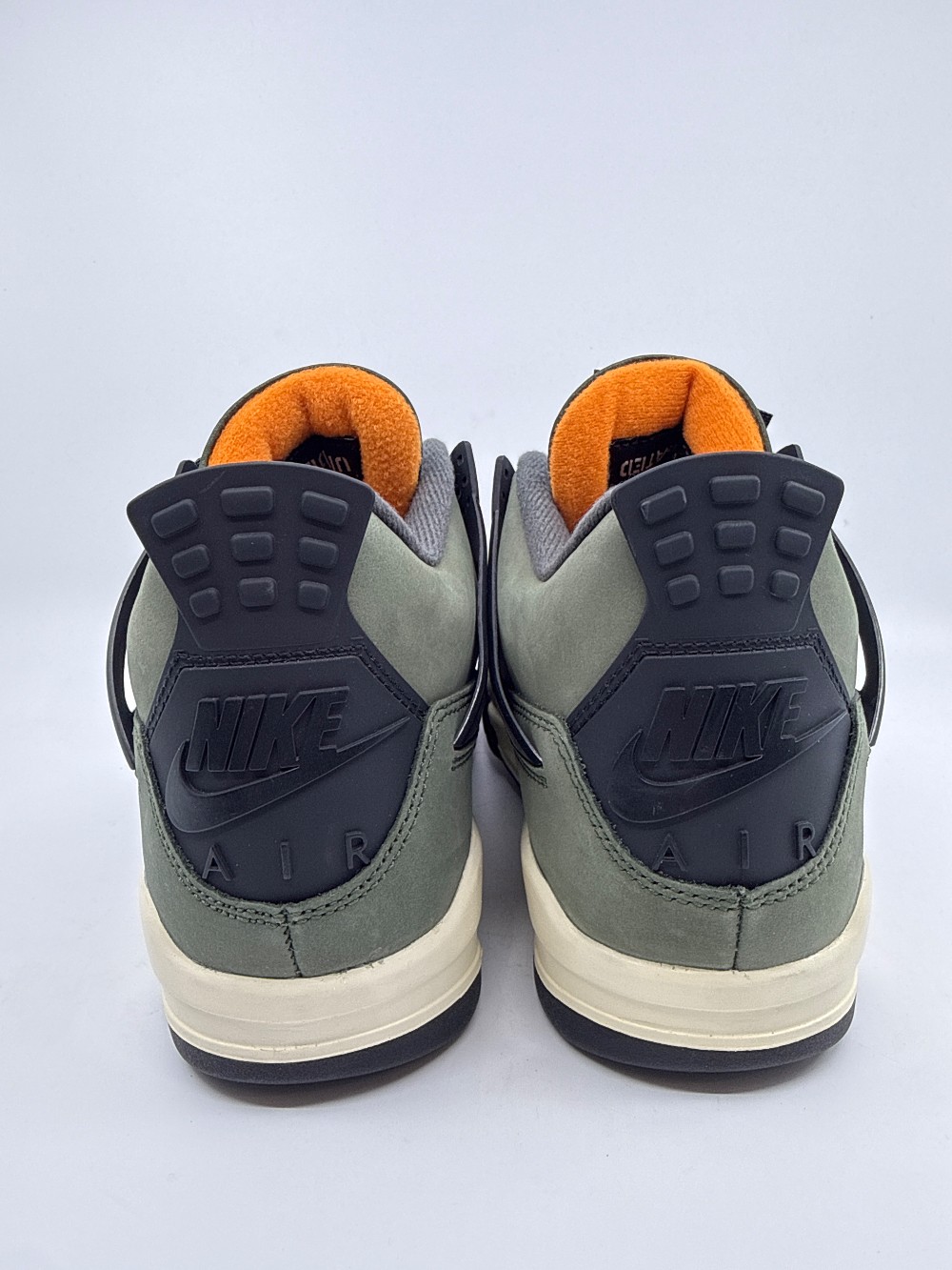 AJ 4 - UNDEFEATED (2025)