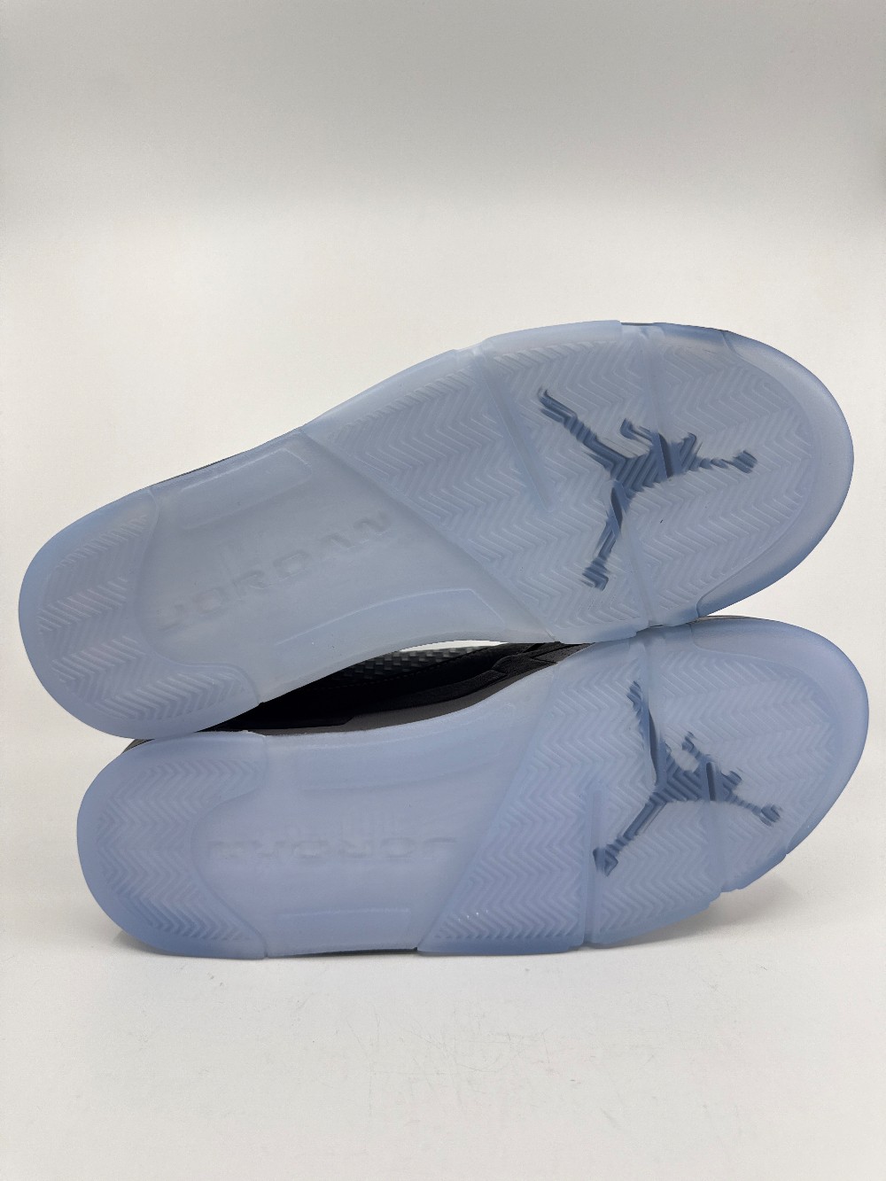 AJ 5 - WOLF GREY (2026)