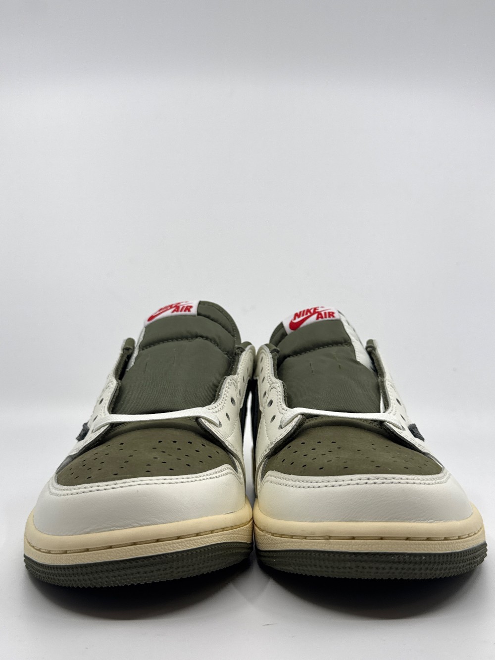 AJ 1 LOW X TRAVIS SCOTT - MEDIUM OLIVE