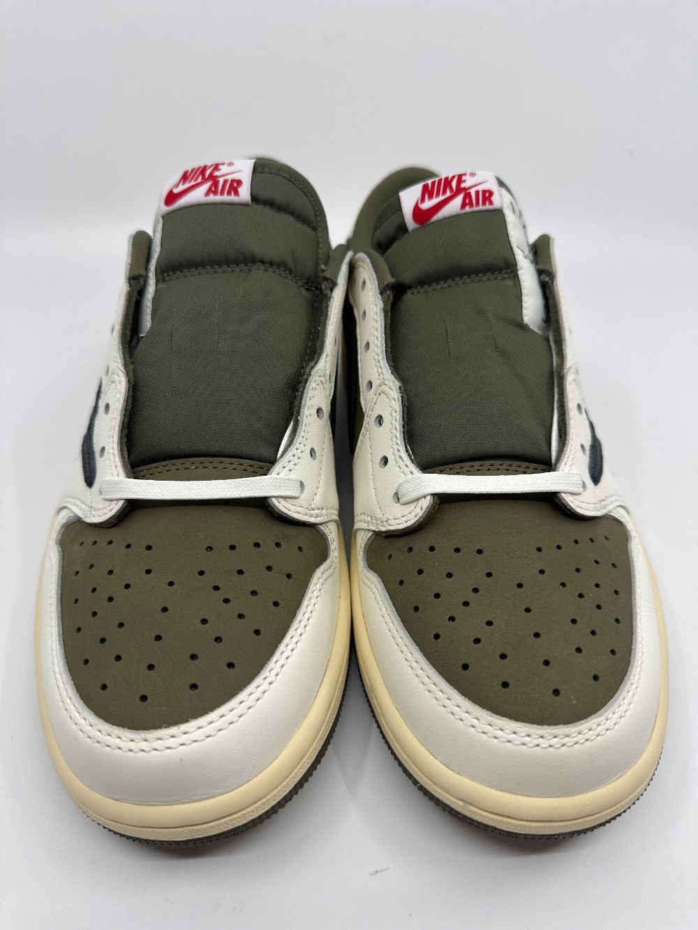 AJ 1 LOW X TRAVIS SCOTT - MEDIUM OLIVE