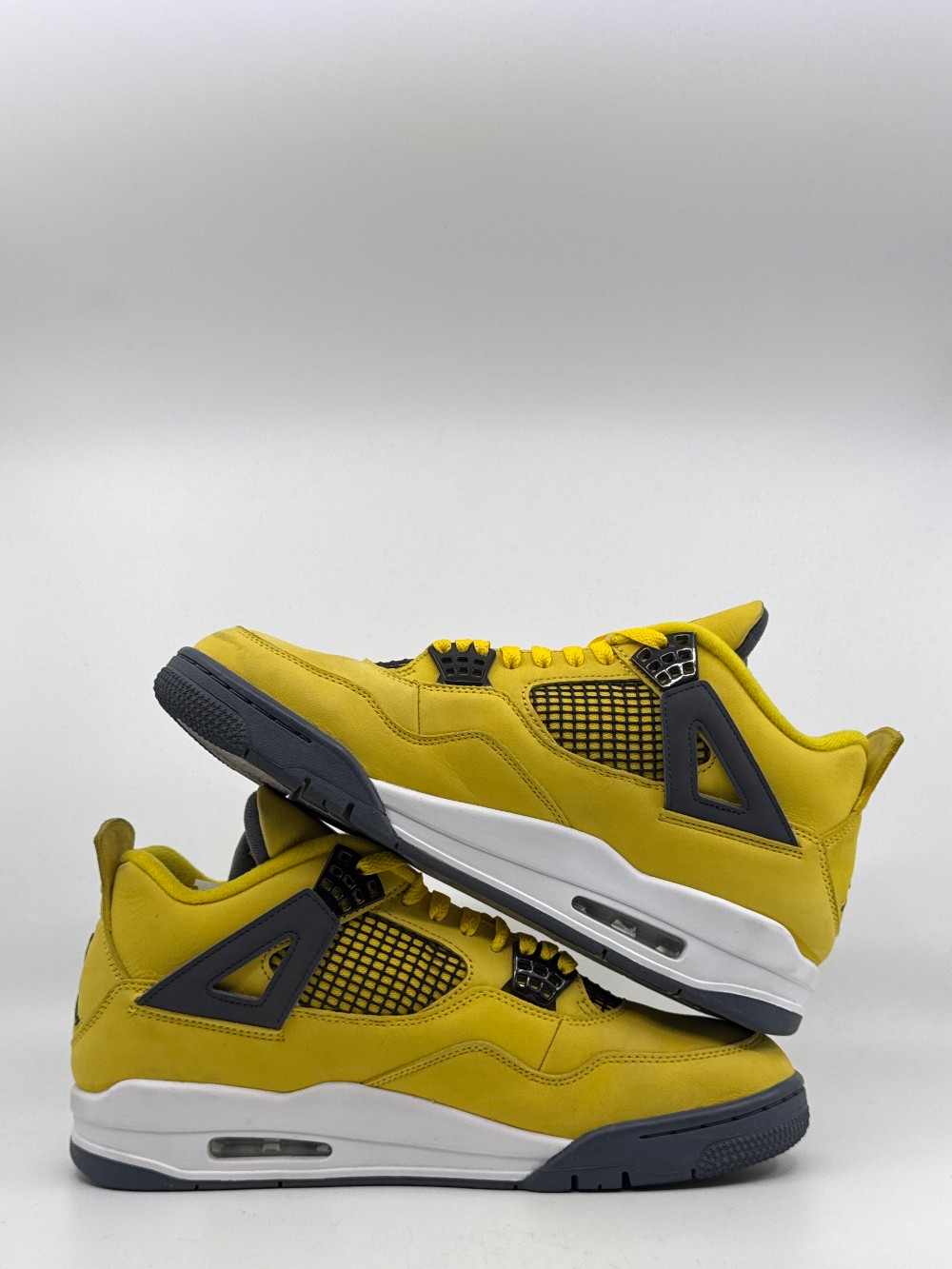 *USED* AJ 4 - LIGHTNING (2021)