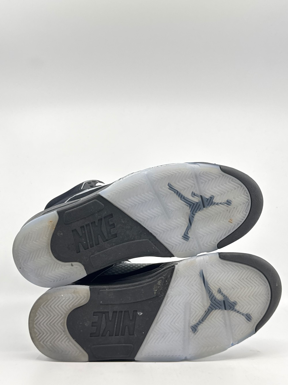 *USED* AJ 5 - BLACK METALLIC REIMAGINED