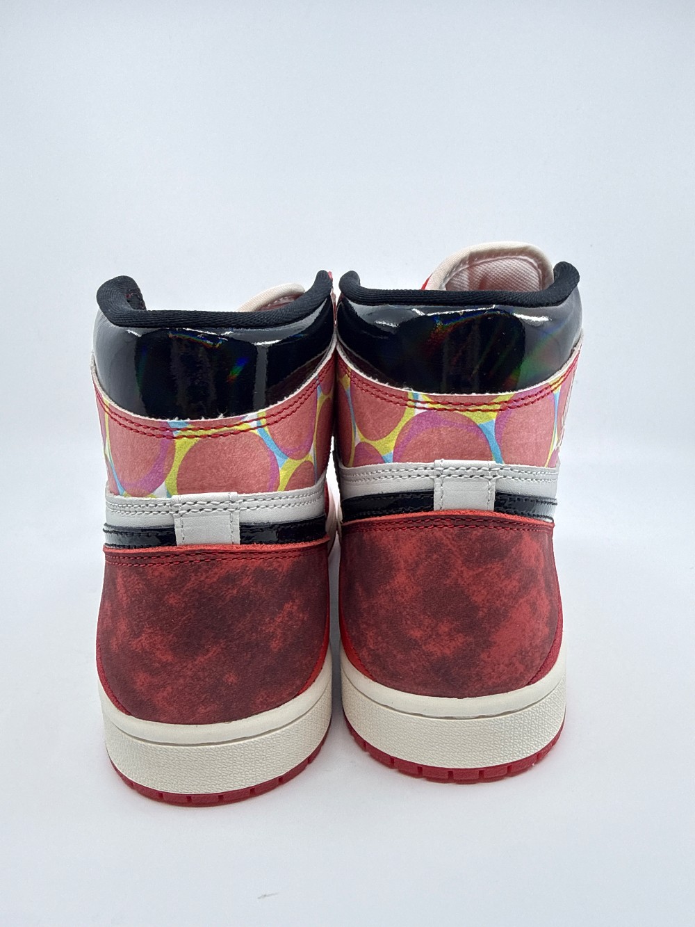 AJ 1 - SPIDER-MAN ACROSS THE SPIDER-VERSE