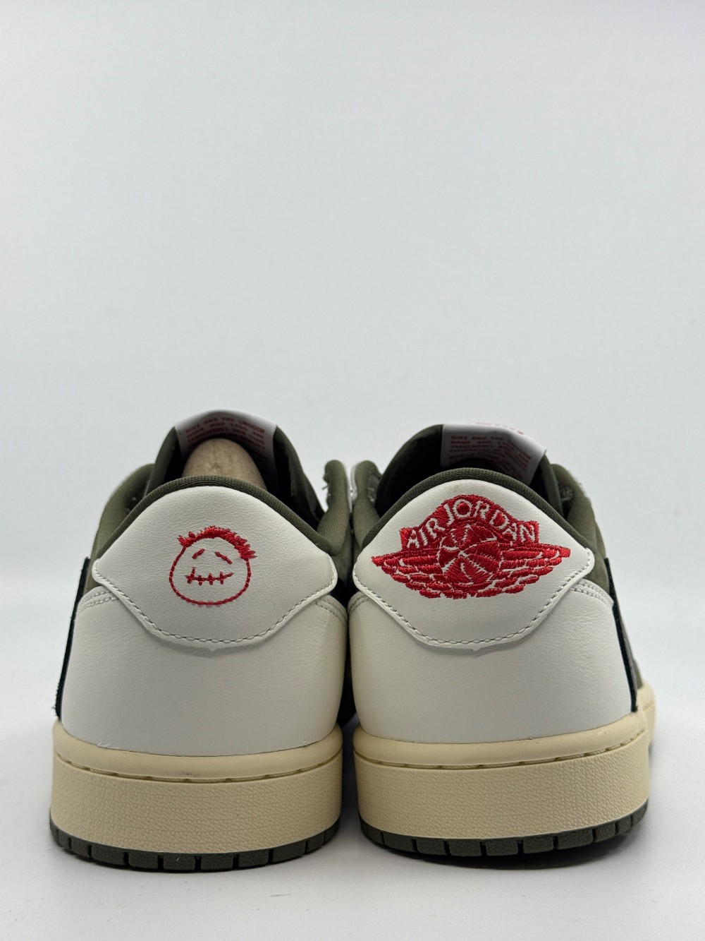 AJ 1 LOW X TRAVIS SCOTT - MEDIUM OLIVE