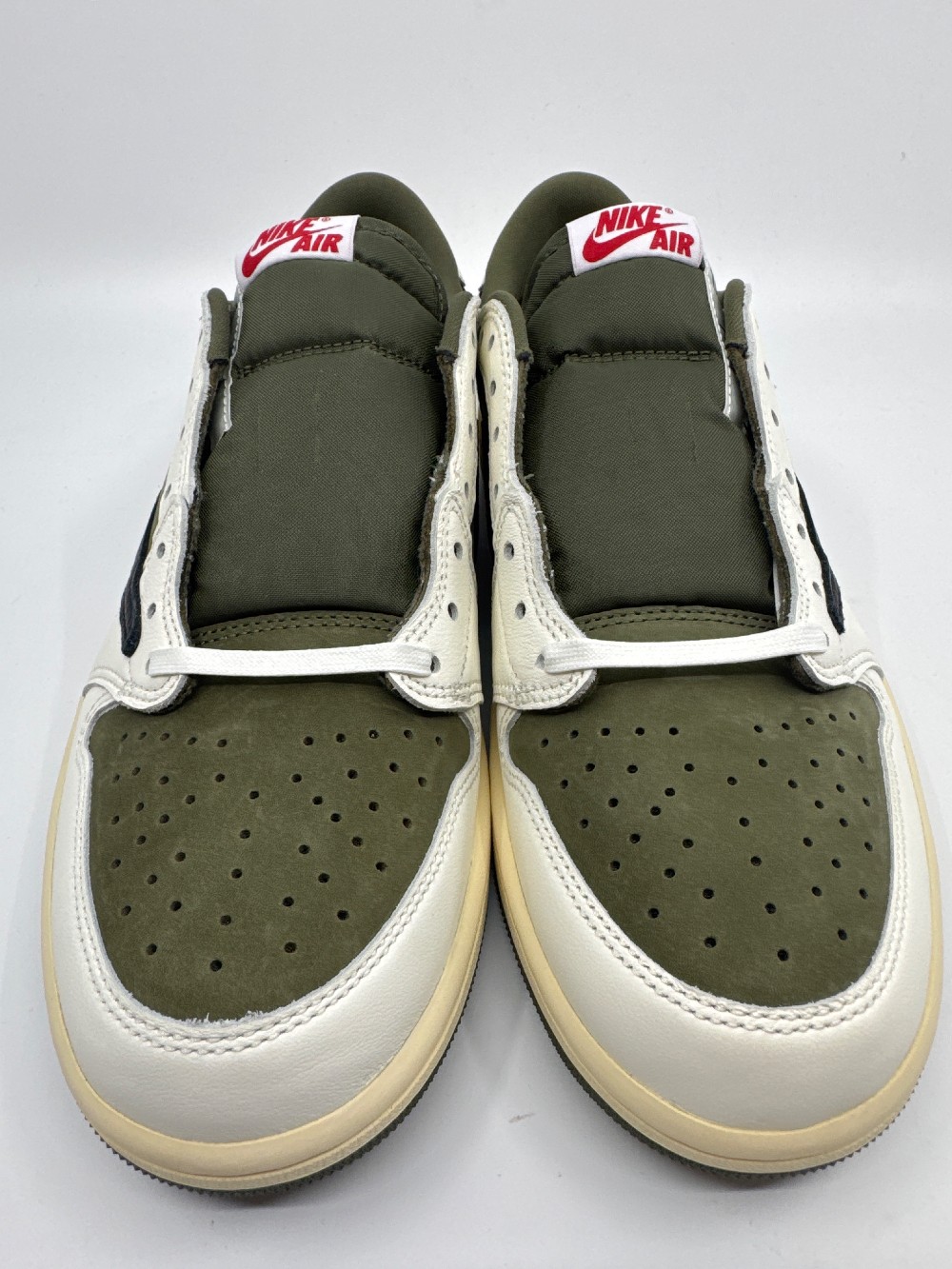 AJ 1 LOW X TRAVIS SCOTT - MEDIUM OLIVE