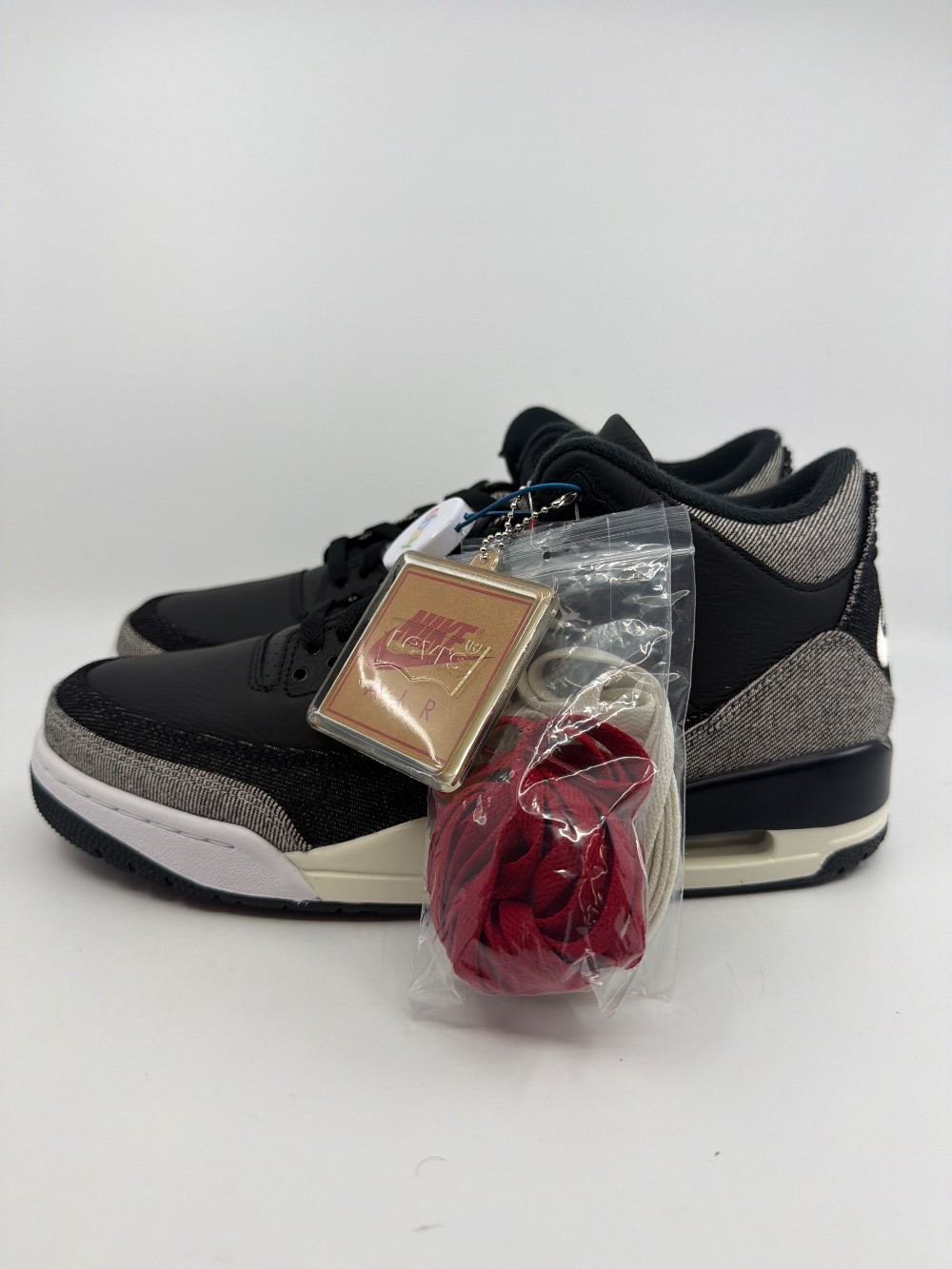 AJ 3 X LEVI'S - BLACK