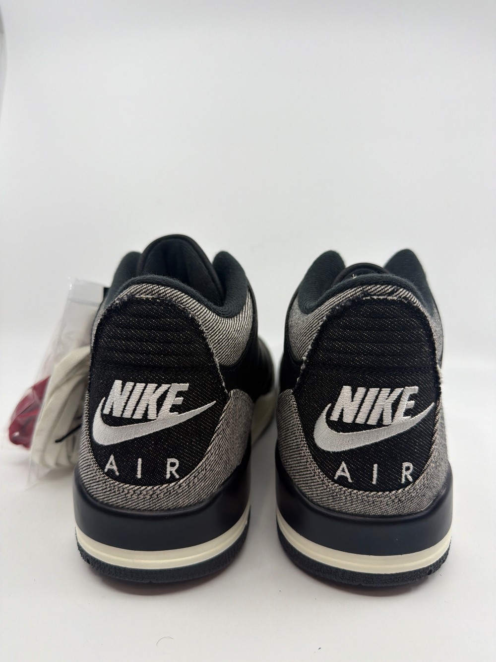 AJ 3 X LEVI'S - BLACK