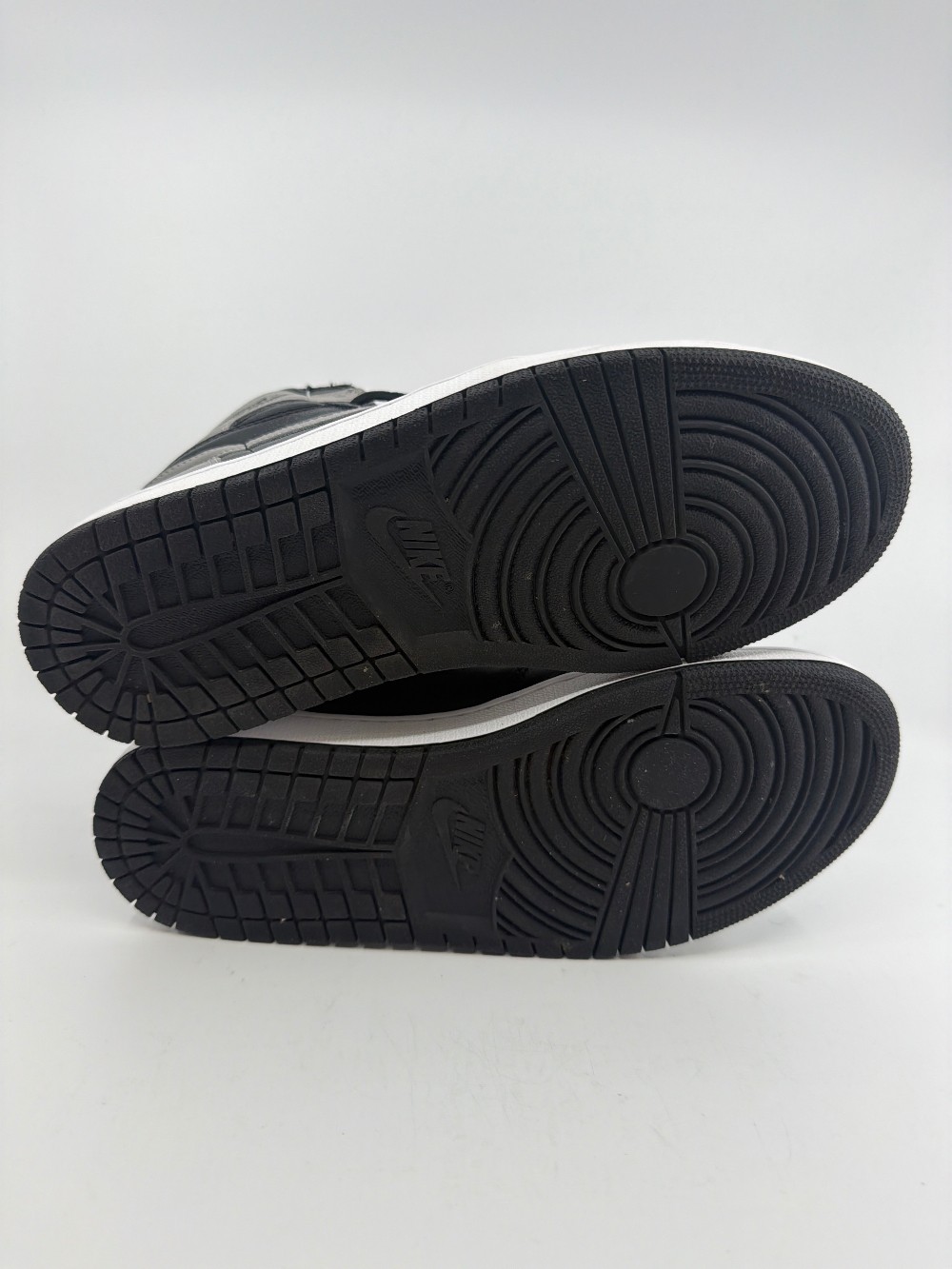 *USED* AJ 1 - SHADOW (2018)
