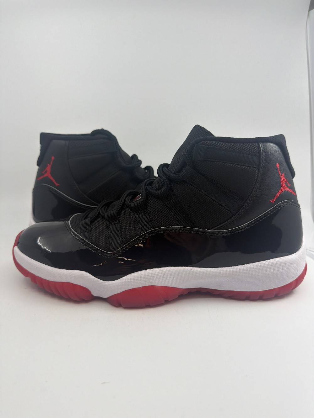 *USED* AJ 11 - PLAYOFFS BRED (2019)