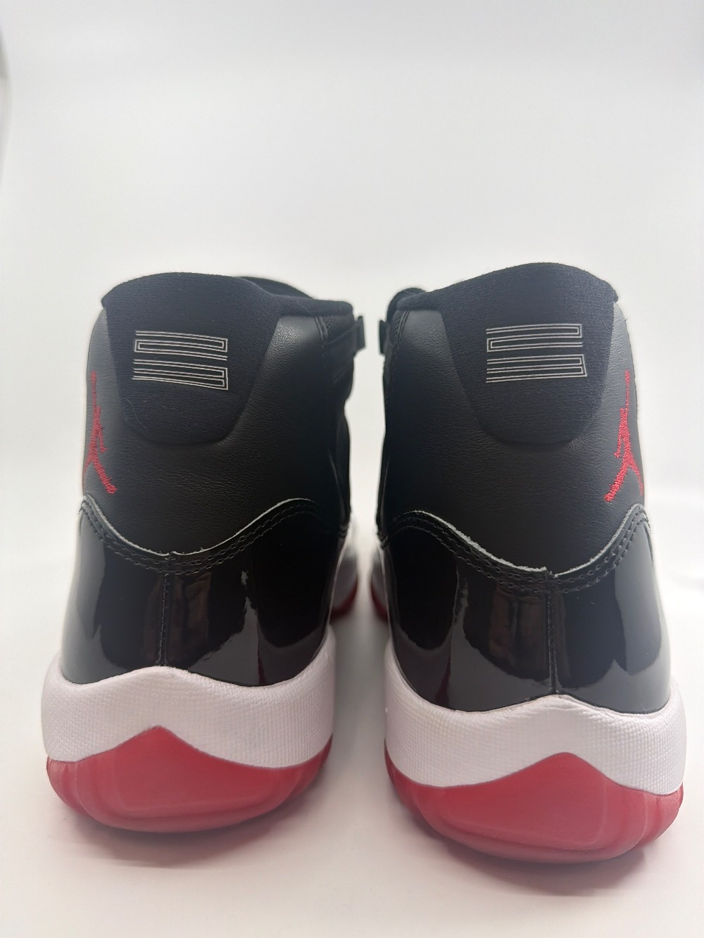 *USED* AJ 11 - PLAYOFFS BRED (2019)