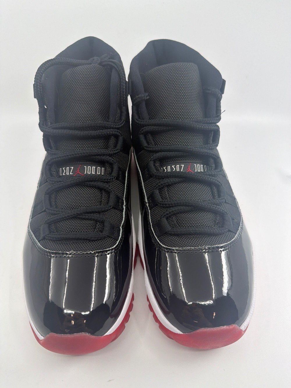 *USED* AJ 11 - PLAYOFFS BRED (2019)