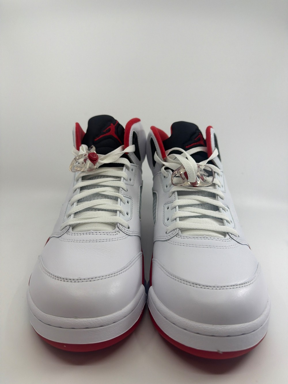 AJ 5 - FIRE RED BLACK TONGUE (2025)