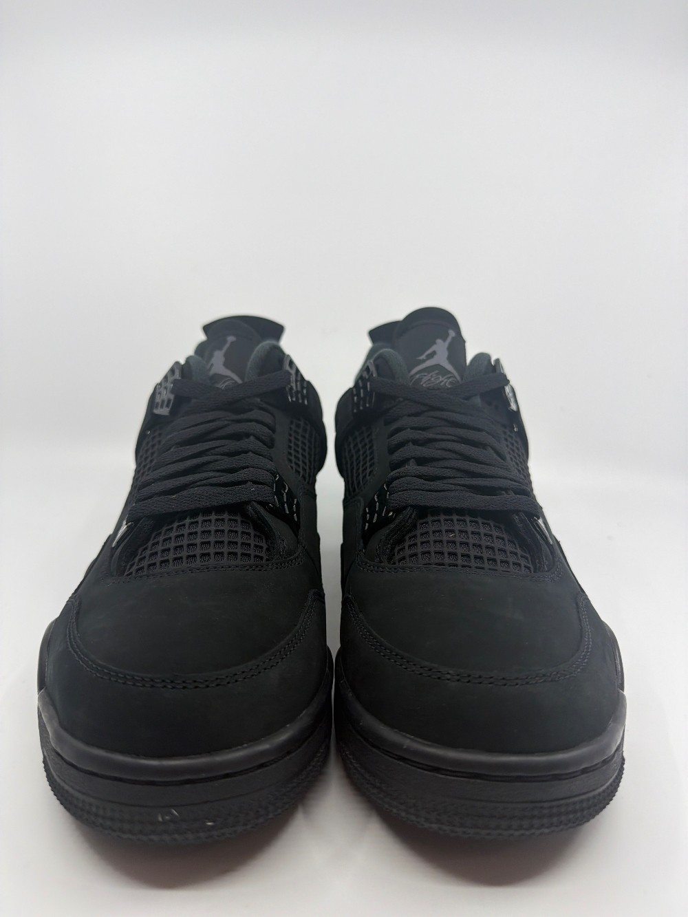 AJ 4 - BLACK CAT (2025)