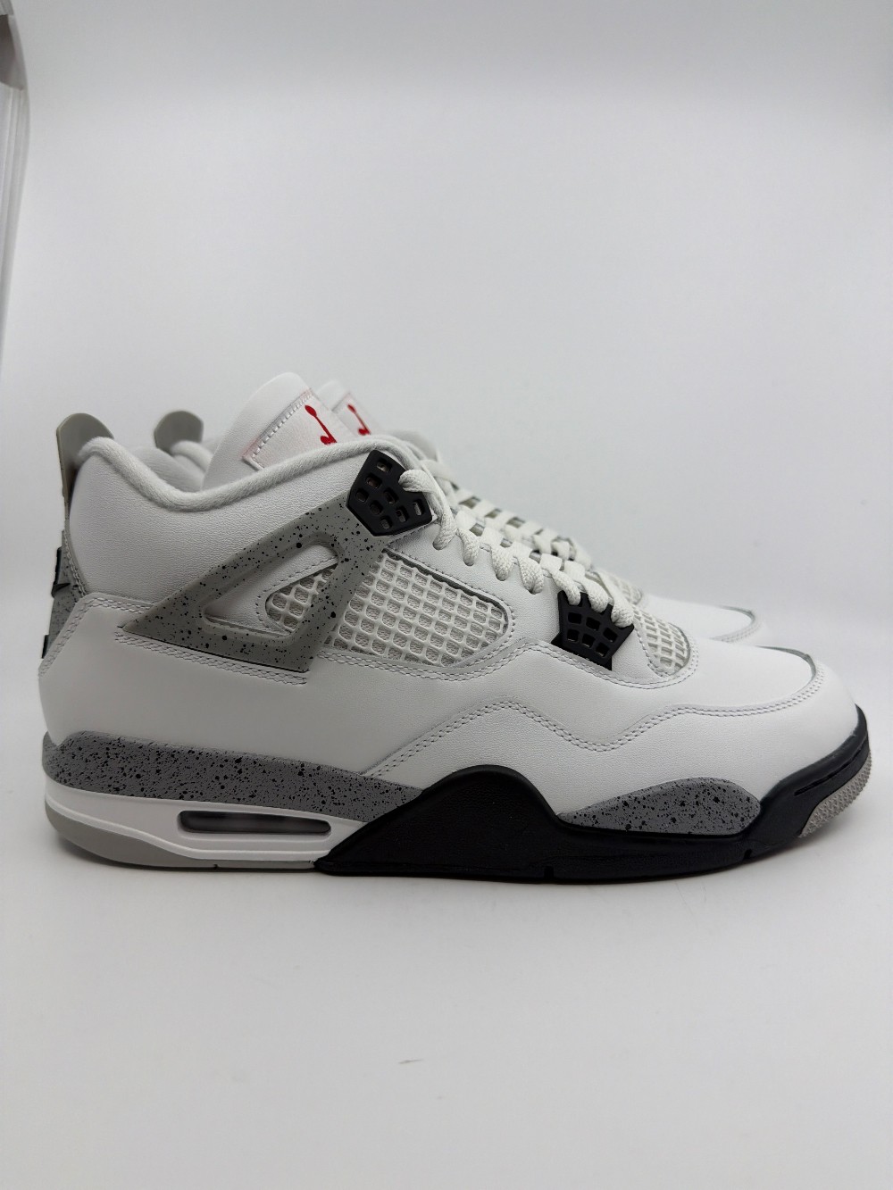 AJ 4 - WHITE CEMENT (2025)