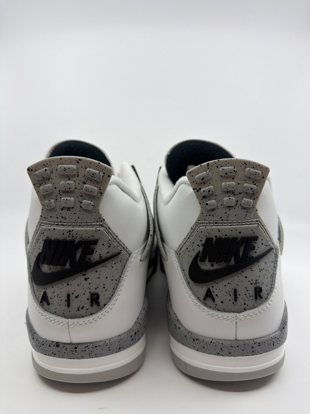 AJ 4 - WHITE CEMENT (2025)
