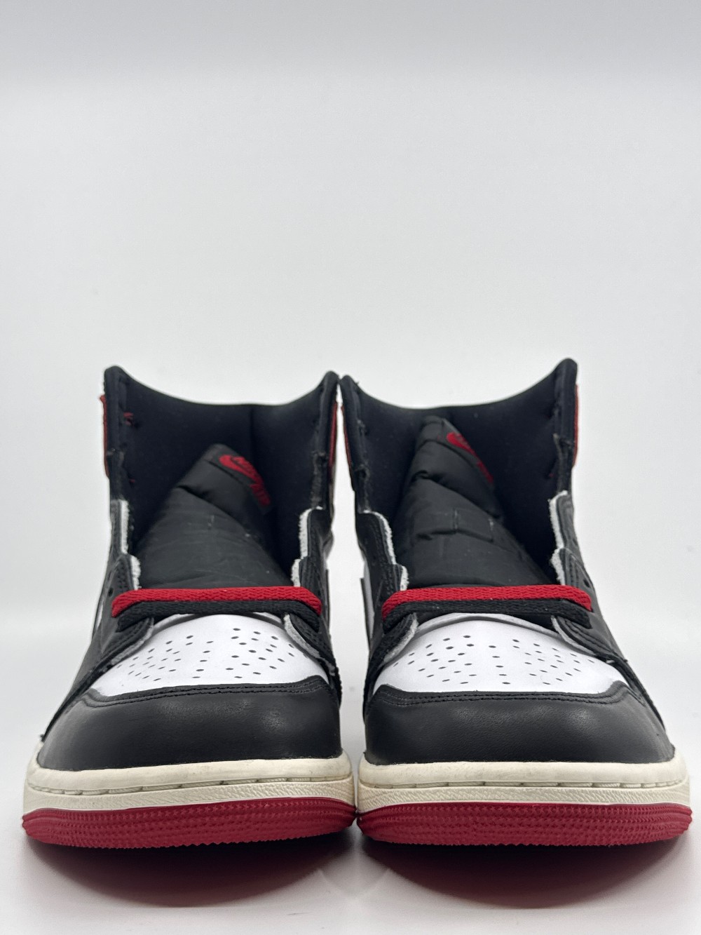 *VNDS* AJ 1 - BLACK TOE REIMAGINED