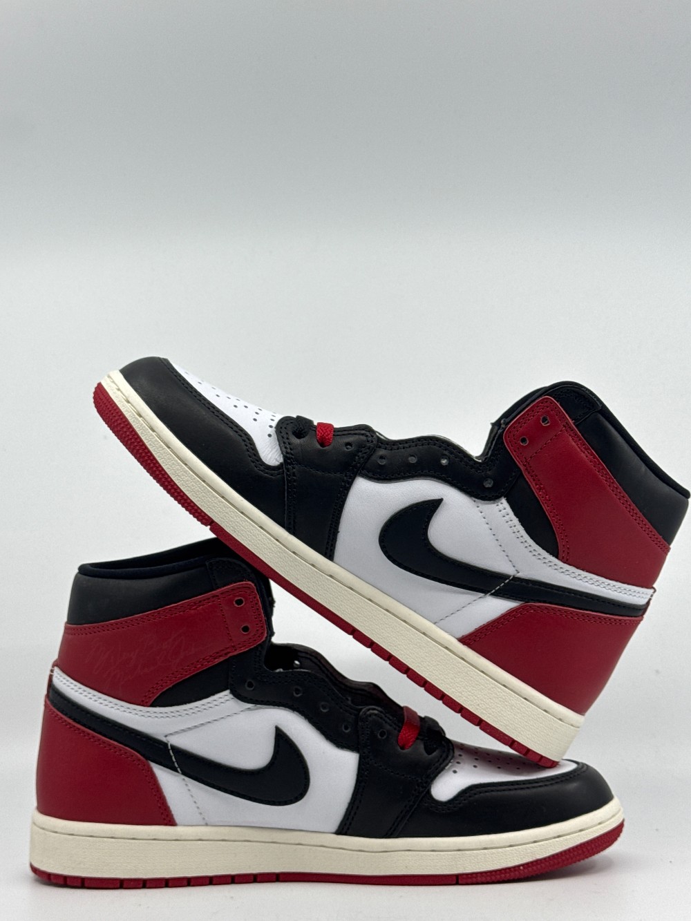 *VNDS* AJ 1 - BLACK TOE REIMAGINED