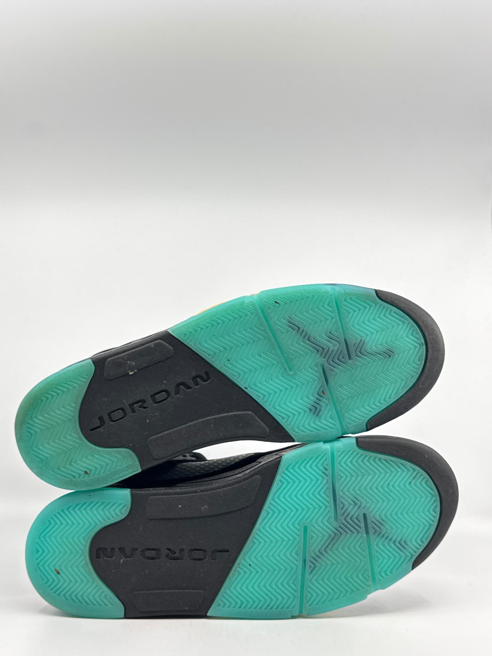 *USED* AJ 5 - AQUA