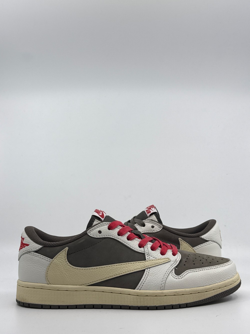 *USED* AJ 1 LOW X TRAVIS SCOTT - REVERSE MOCHA