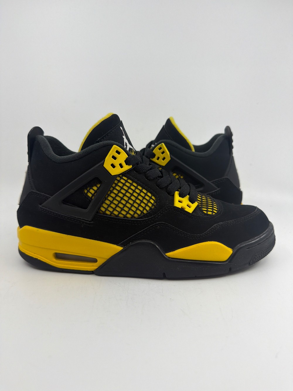 *USED* AJ 4 (GS) - THUNDER (2023)
