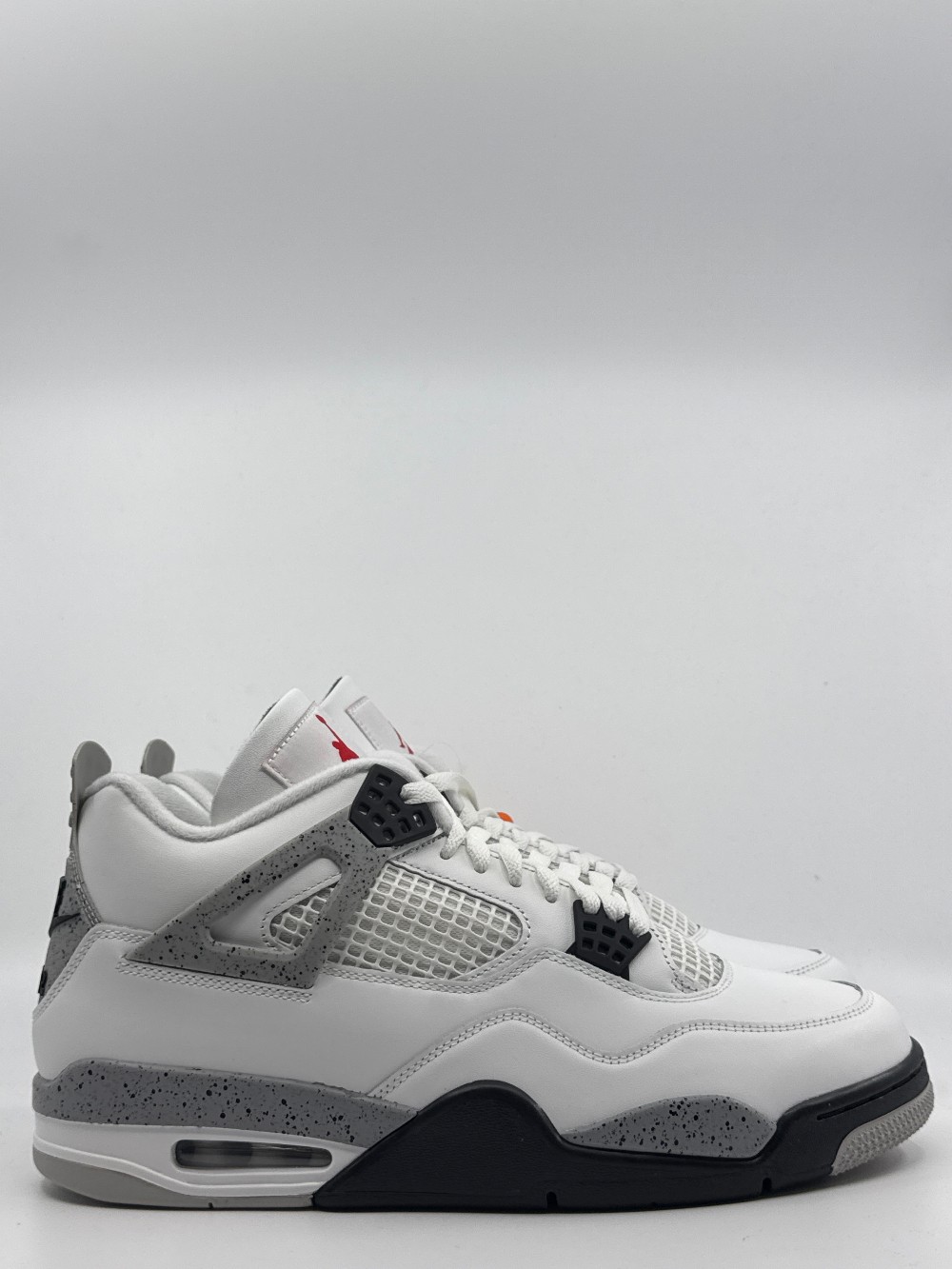 AJ 4 - WHITE CEMENT (2025)