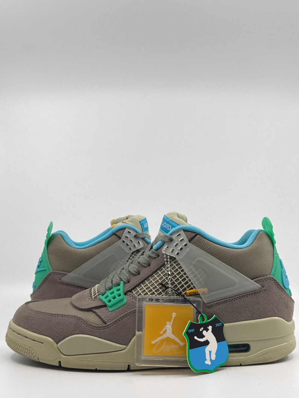 *USED* AJ 4 X UNION LA - TAUPE HAZE