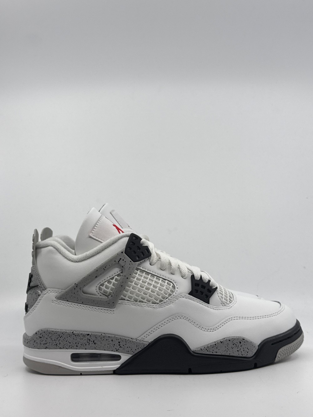 AJ 4 - WHITE CEMENT (2025)