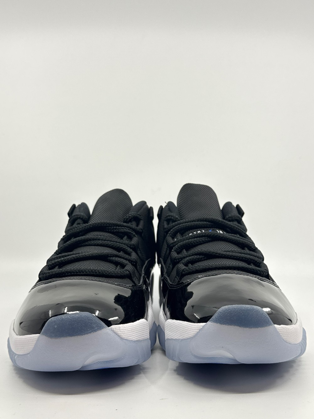 AJ 11 LOW - SPACE JAM