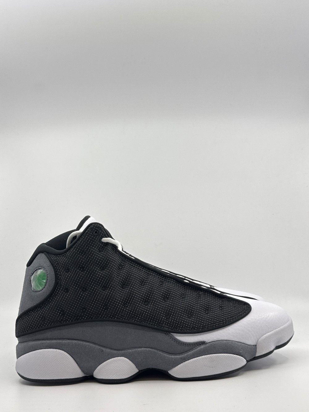 AJ 13 - BLACK FLINT