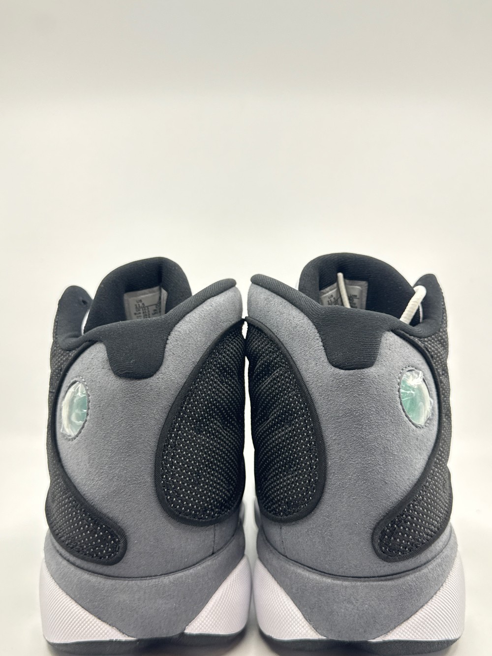 AJ 13 - BLACK FLINT