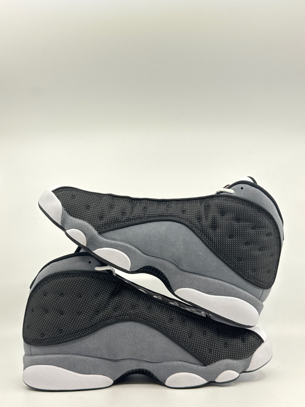 AJ 13 - BLACK FLINT