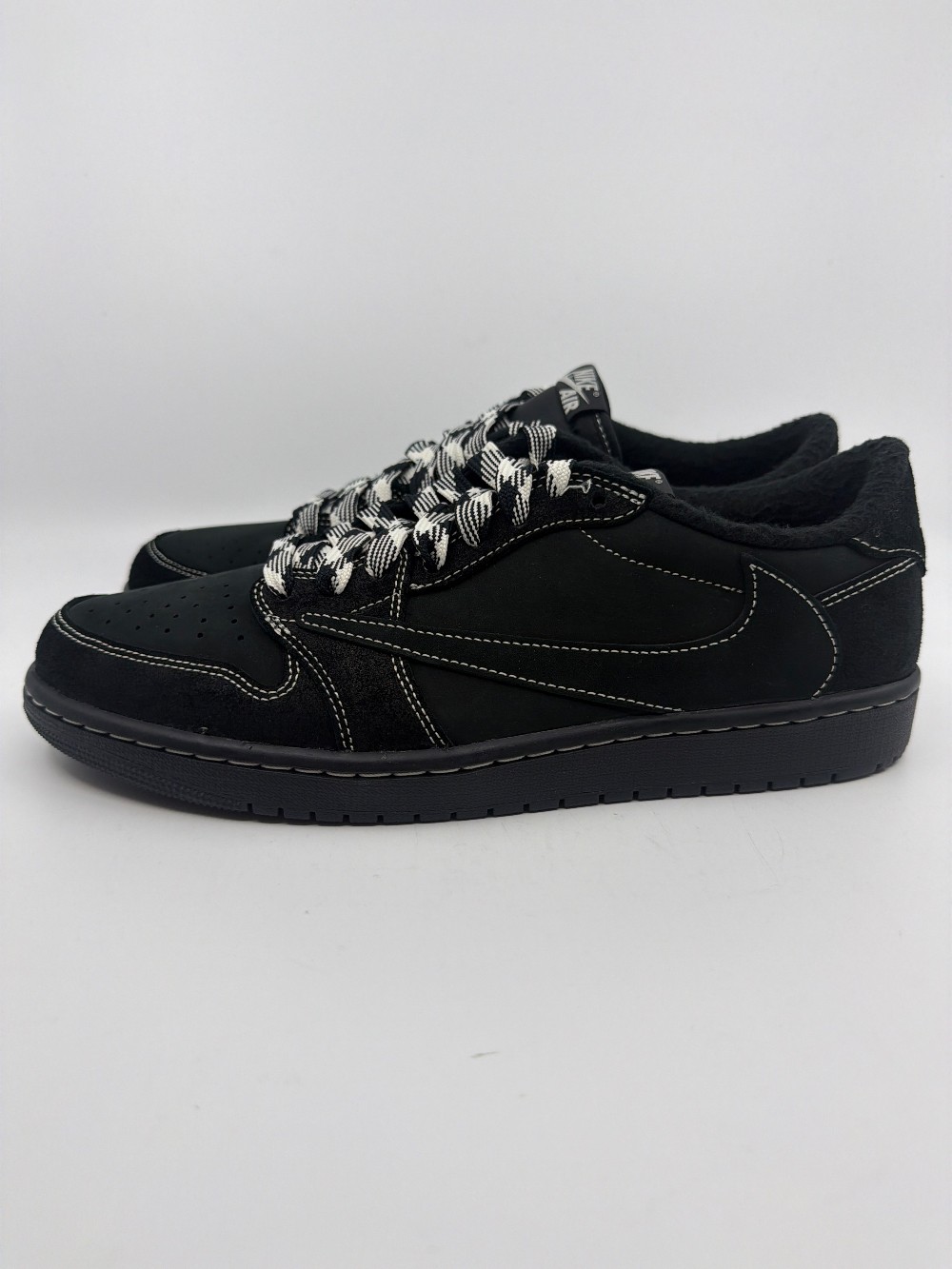 AJ 1 LOW X TRAVIS SCOTT - BLACK PHANTOM