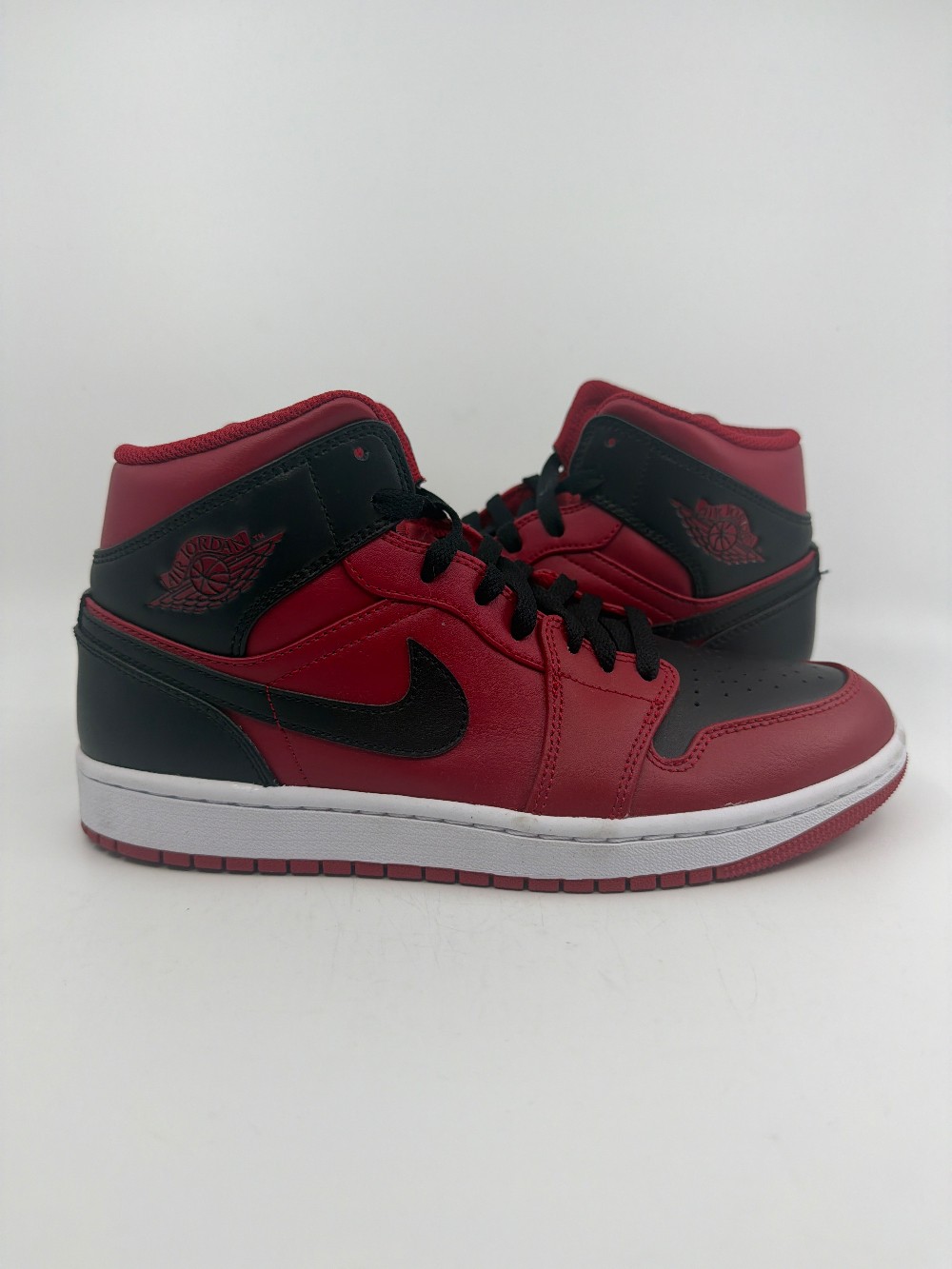 *VNDS* AJ 1 MID - REVERSE BRED (2021)