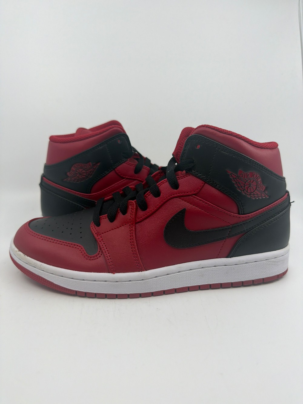 *VNDS* AJ 1 MID - REVERSE BRED (2021)