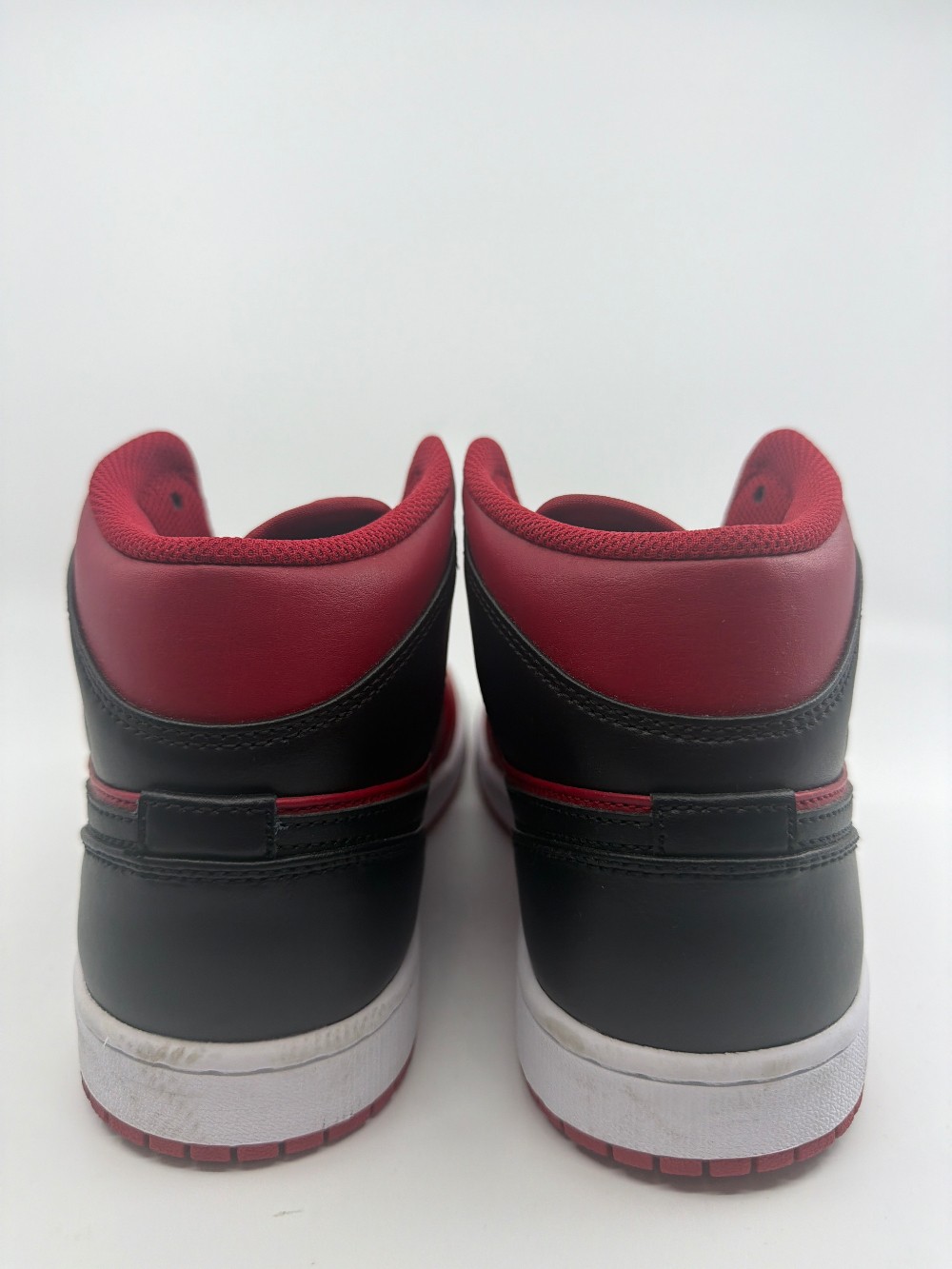 *VNDS* AJ 1 MID - REVERSE BRED (2021)