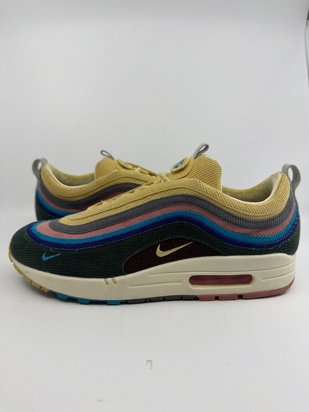 *USED* NIKE AIR MAX 1/97 - SEAN WOTHERSPOON