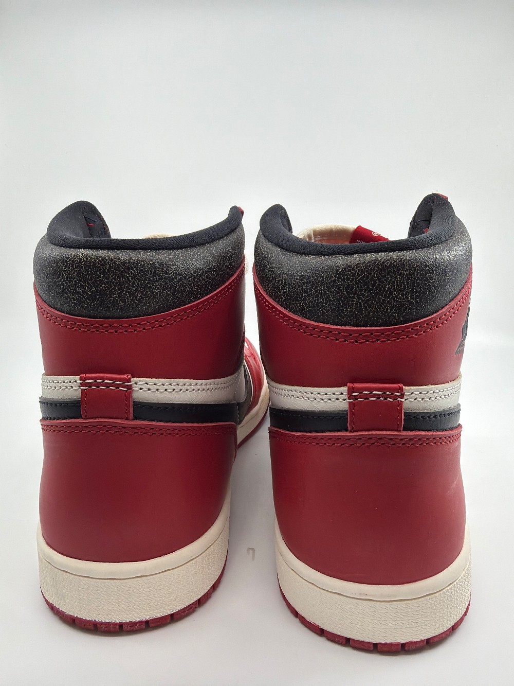 *USED* AJ 1 - CHICAGO LOST AND FOUND