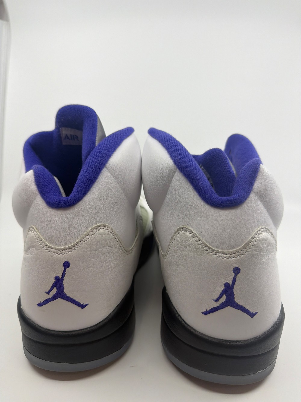 *USED/NO BOX* AJ 5 - DARK CONCORD