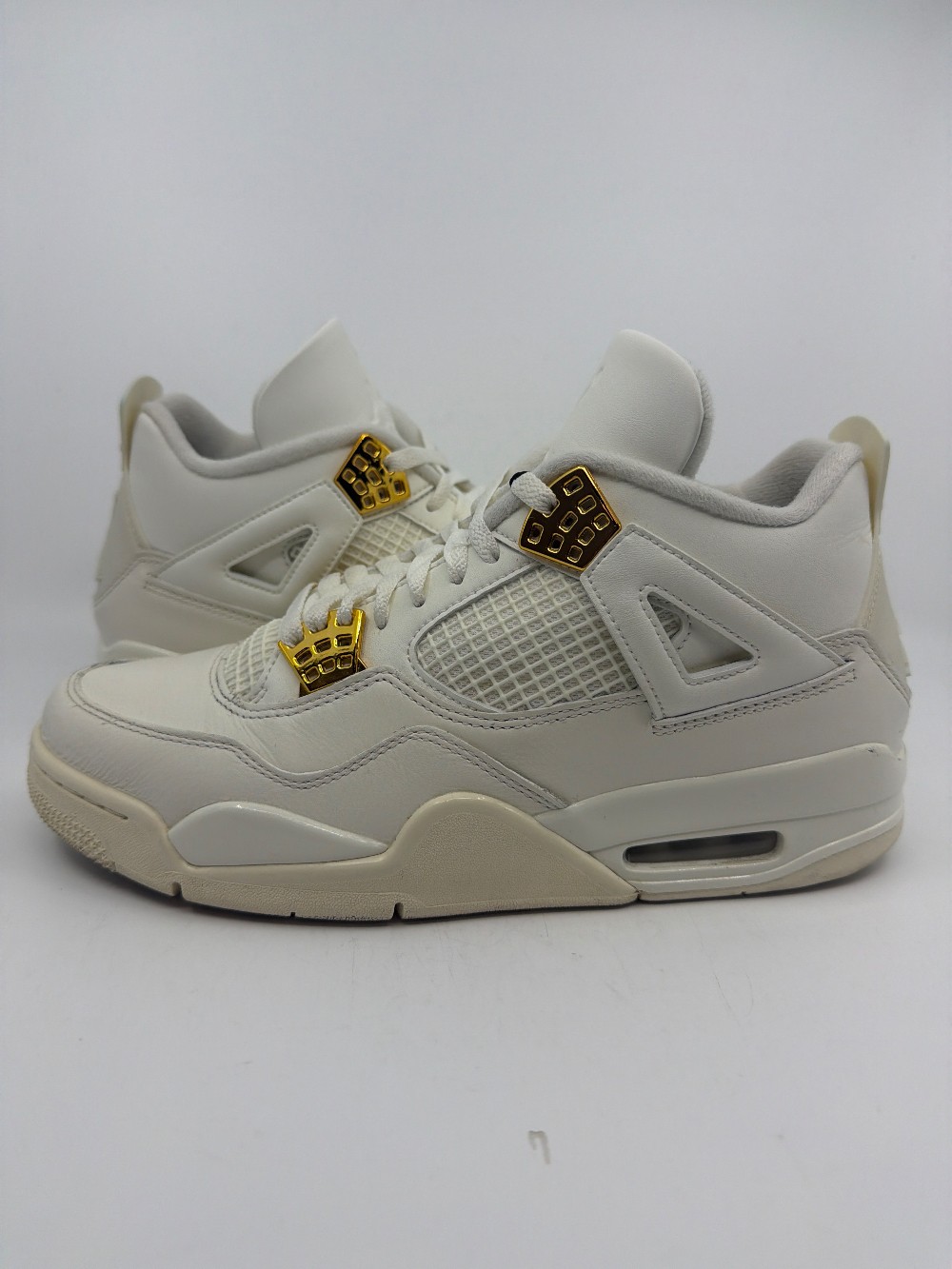 *USED* AJ 4 (W) - METALLIC GOLD