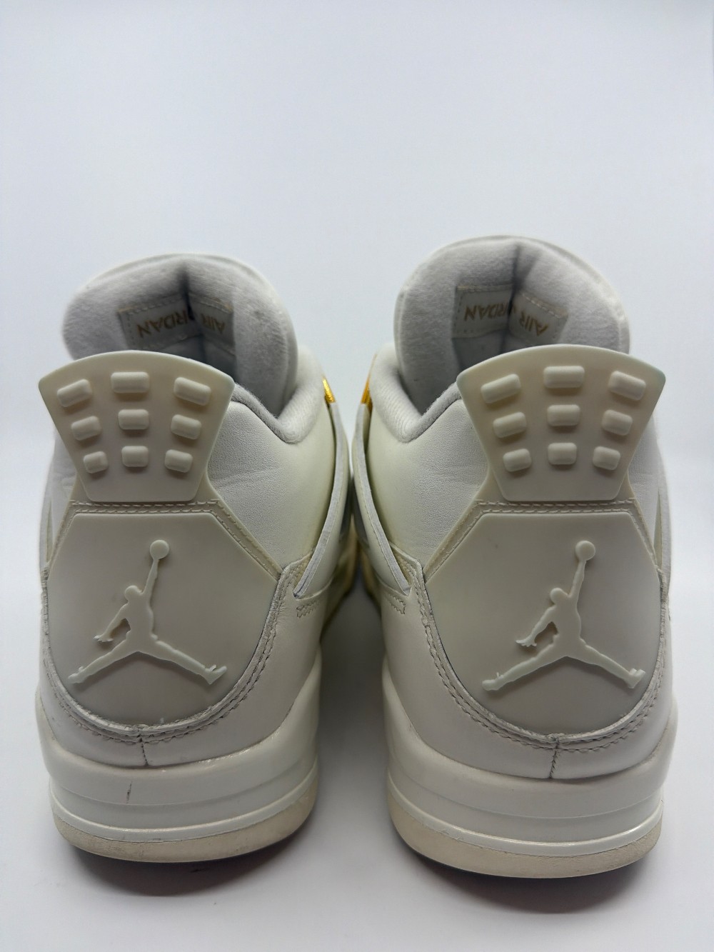 *USED* AJ 4 (W) - METALLIC GOLD